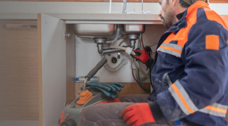 Professional bathroom faucet installation in Thornton, TX